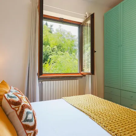 270 View - By My In * Pognana Lario